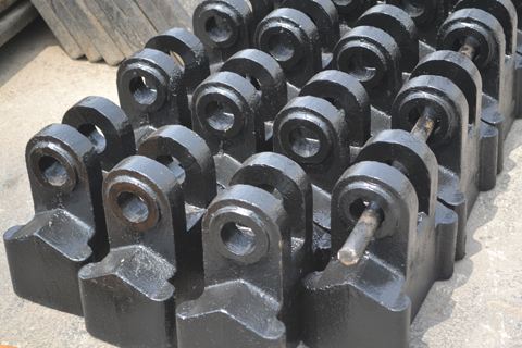 石頭破碎機(jī)錘頭壽命怎樣去提高？如何選擇石頭破碎機(jī)錘頭？